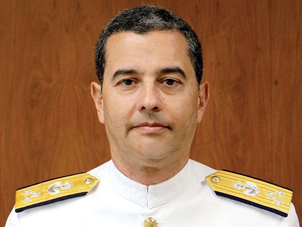 https://cdn-pen.nuneshost.com/images/200531-vice-almirante-alexandre-cursino-de-oliveira.jpg